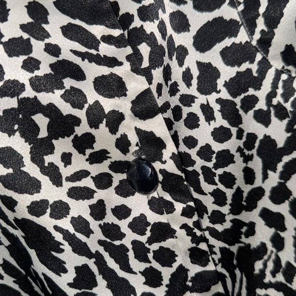 Victorias Secret nightgown Black white zebra leopard medium sleep shirt - Picture 3 of 3